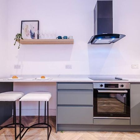 5 Bed Salford Sanctuary Retreat Villa Manchester Ngoại thất bức ảnh