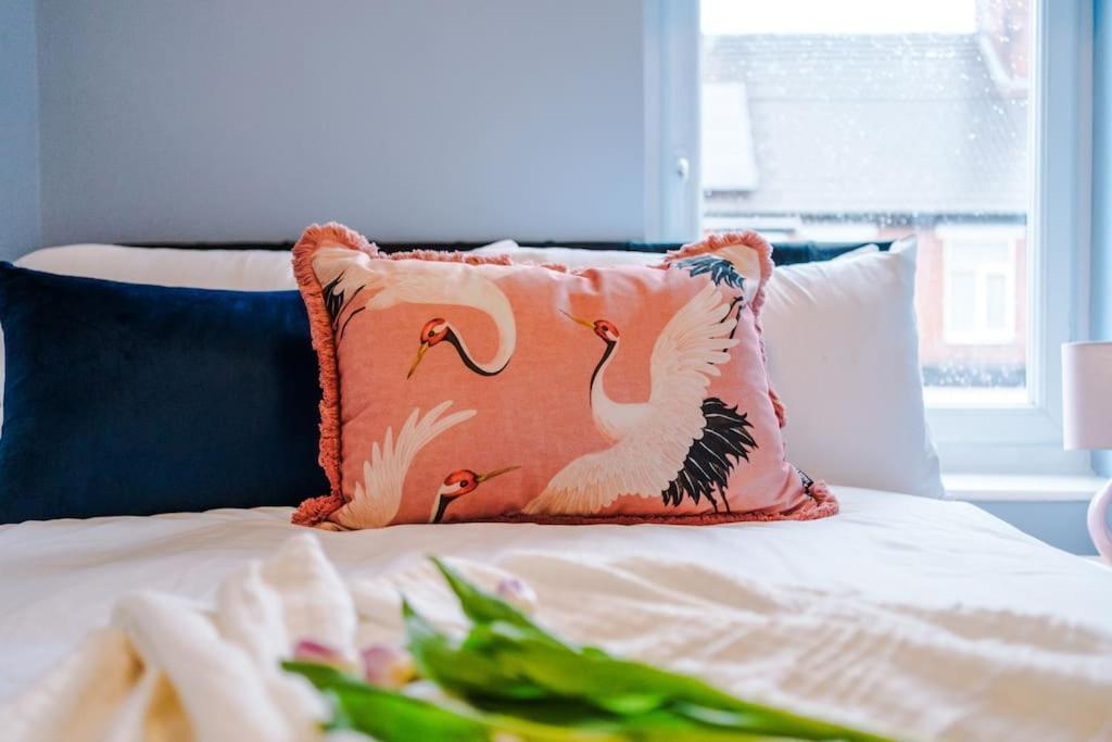 5 Bed Salford Sanctuary Retreat Villa Manchester Ngoại thất bức ảnh