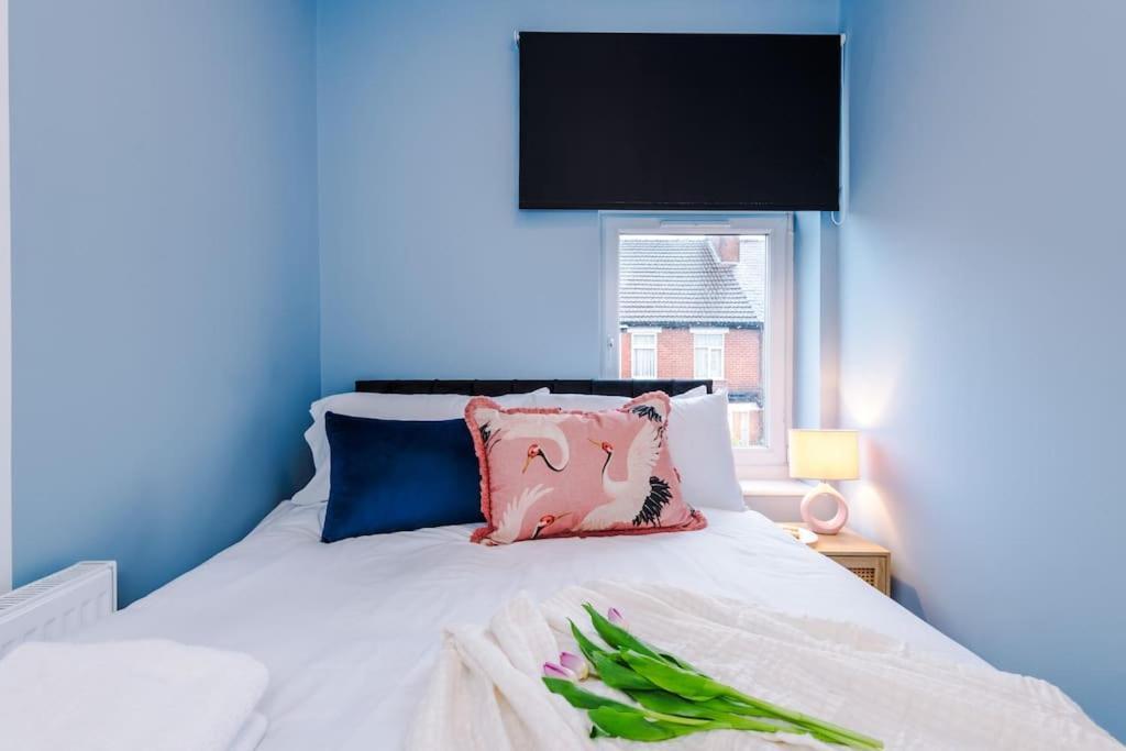 5 Bed Salford Sanctuary Retreat Villa Manchester Ngoại thất bức ảnh