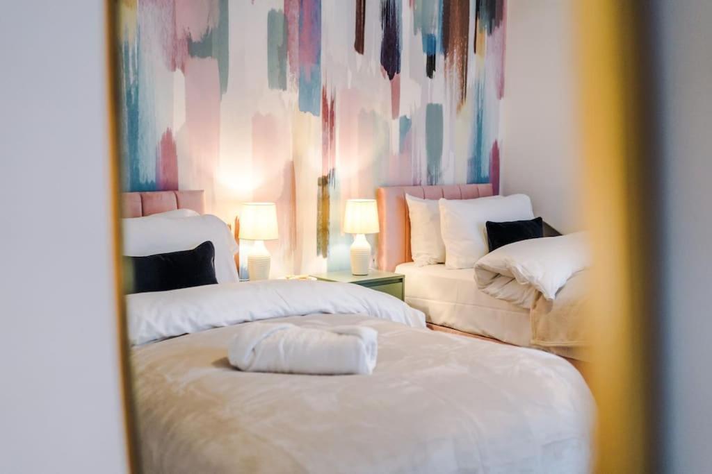 5 Bed Salford Sanctuary Retreat Villa Manchester Ngoại thất bức ảnh