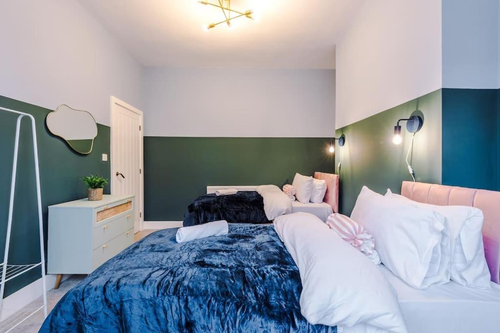 5 Bed Salford Sanctuary Retreat Villa Manchester Ngoại thất bức ảnh