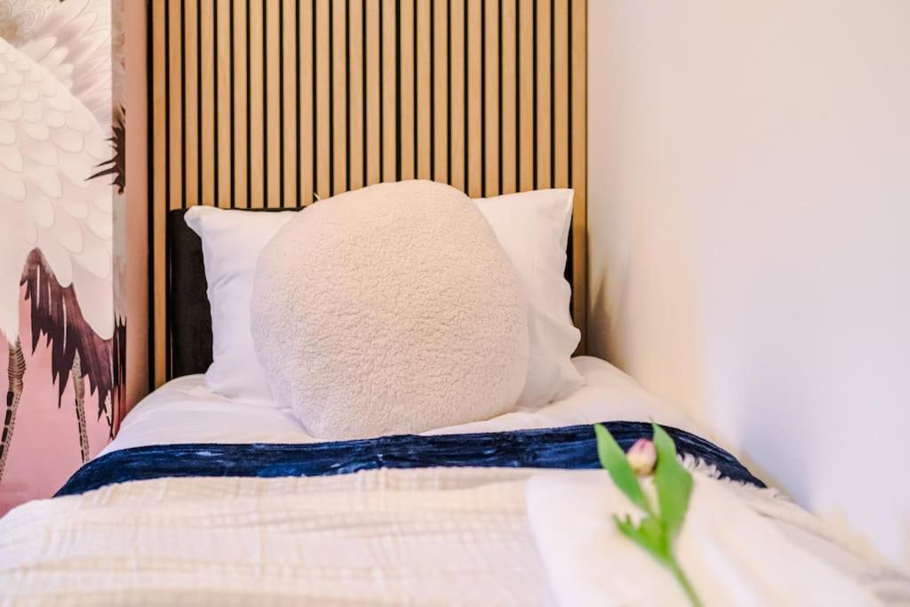 5 Bed Salford Sanctuary Retreat Villa Manchester Ngoại thất bức ảnh