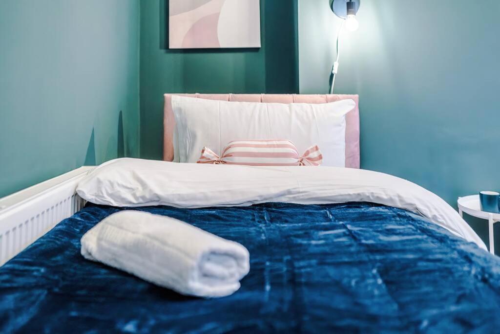 5 Bed Salford Sanctuary Retreat Villa Manchester Ngoại thất bức ảnh
